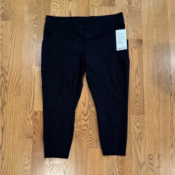 NWT Lululemon Invigorate HR legging 25” - size 20 - Picture 1 of 6